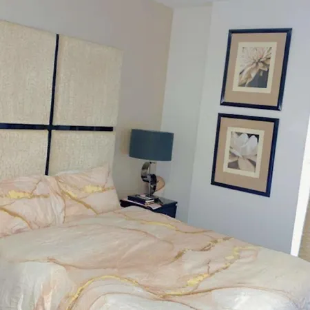 Impeccable 1-bed In Apartment *