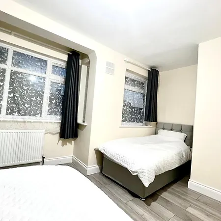 3 Bedroom Holiday home *