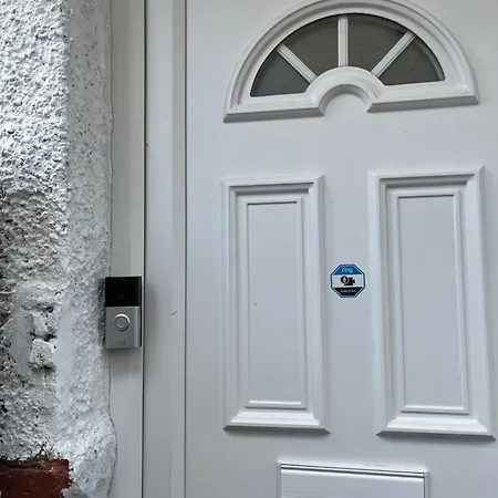 Charlton, Greenwich Luxury Self Check-in Guest house *