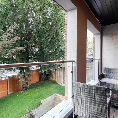 Apartment Modern Comfort Two Bedrooms Flat, Cr5