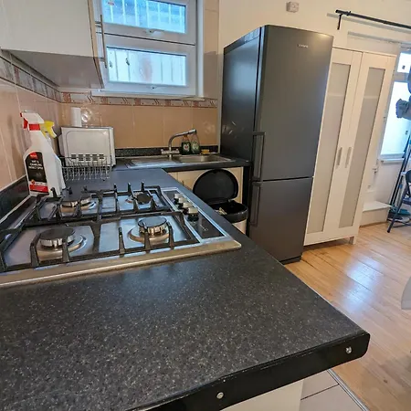 Stepney Green Self Contained Studio Apartment London
