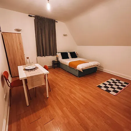 Gasthuis Spacious 3 In Tooting
