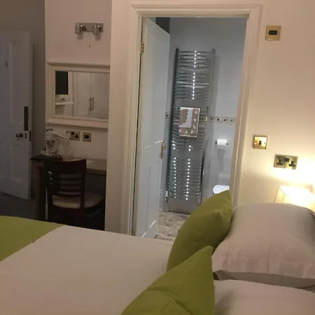 Croham Park - Free Parking & Wi-fi Bed & Breakfast 4*