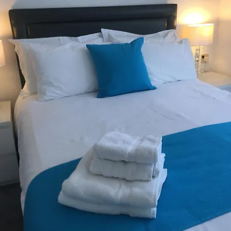Bed & Breakfast Croham Park - Free Parking & Wi-fi