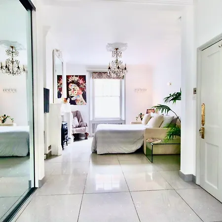 Apartment Victoria Belgravia Townhouse London