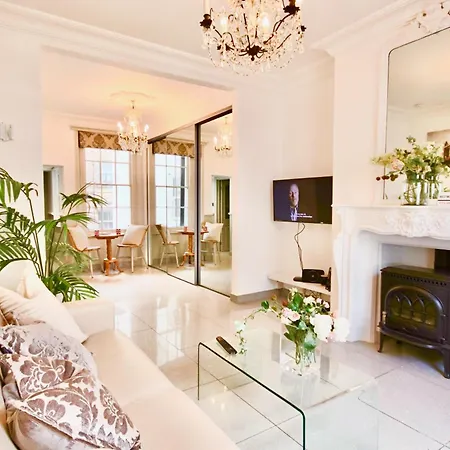Victoria Belgravia Townhouse Apartment