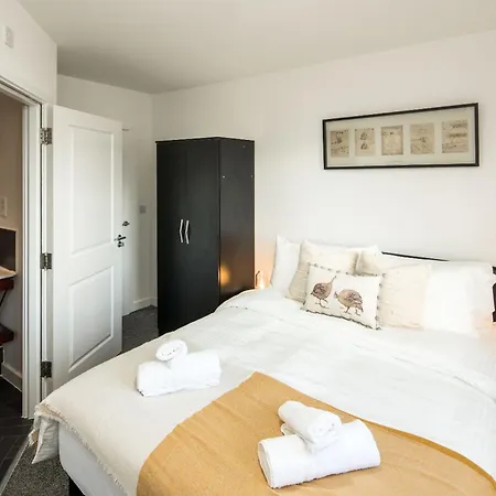 Canarywharf By Sleepy * London