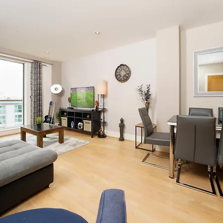 Apartment St George River London