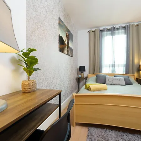 St George River Apartment London