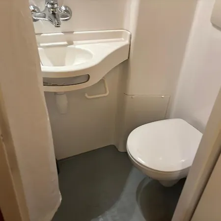 Room137 In Stoke Newington Homestay