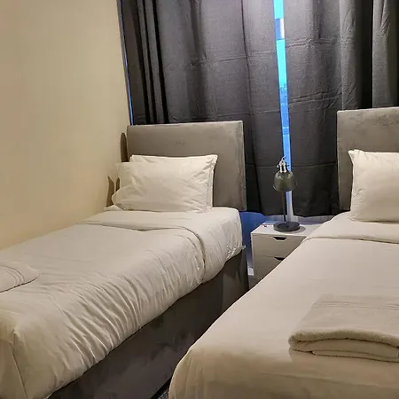 Garland Modern Spacious Flat,