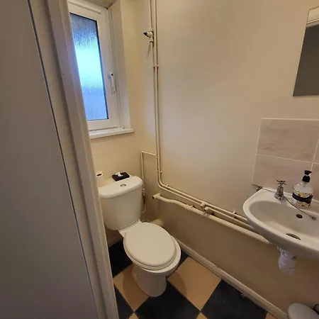 Apartment Garland Modern Spacious Flat, London