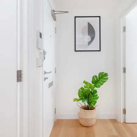 Soho & Fitzrovia With Balcony - Cityapartmentstay *