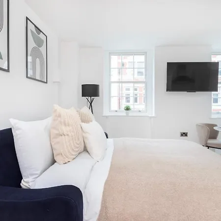 Soho & Fitzrovia With Balcony - Cityapartmentstay Apartment *