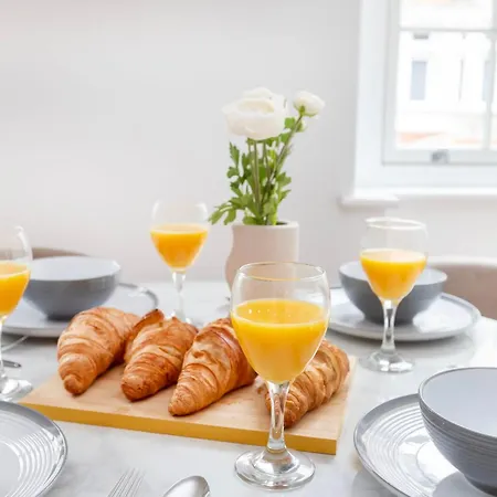 Soho & Fitzrovia With Balcony - Cityapartmentstay Apartment *