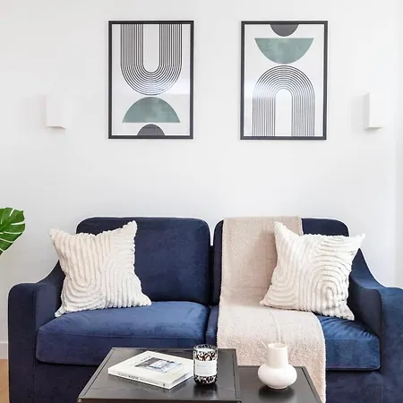 Fitzrovia With Balcony - Cityapartmentstay Apartment