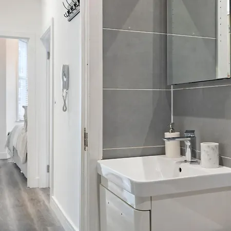 Apartment Rose Camden Town 3 Bedroom Sleeps 11 London