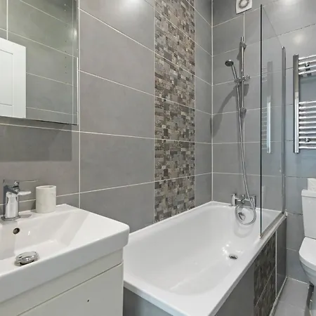 Rose Camden Town 3 Bedroom Sleeps 11 *