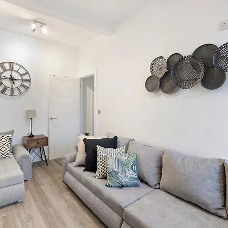 Rose Camden Town 3 Bedroom Sleeps 11 *