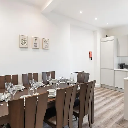 Rose Camden Town 3 Bedroom Sleeps 11 Apartment *