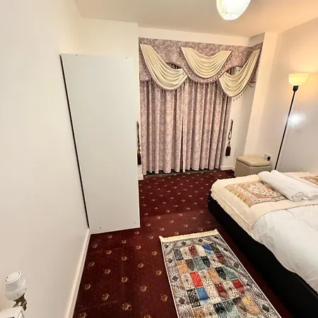 Luxury In Canary Wharf Guest house London