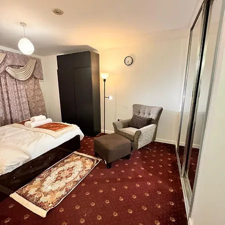 Luxury In Canary Wharf *