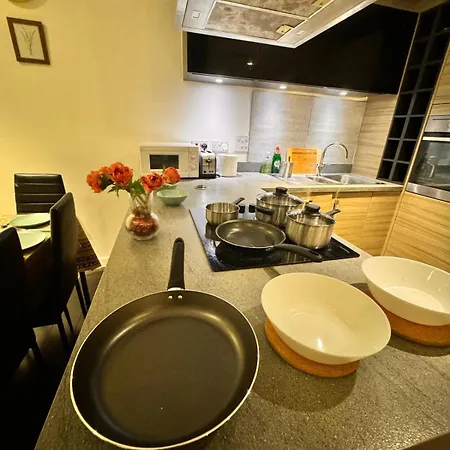 Guest house Luxury In Canary Wharf