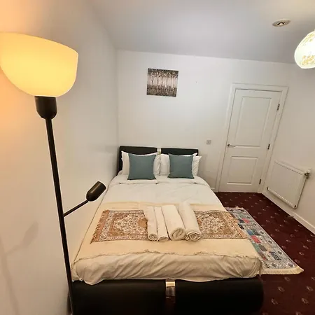 Luxury In Canary Wharf London