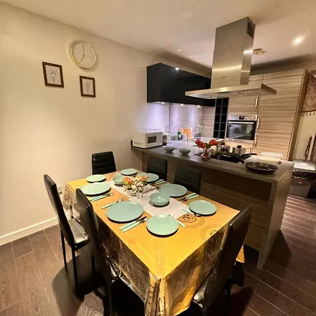 Luxury In Canary Wharf Guest house London
