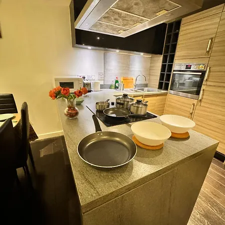 Luxury In Canary Wharf * London