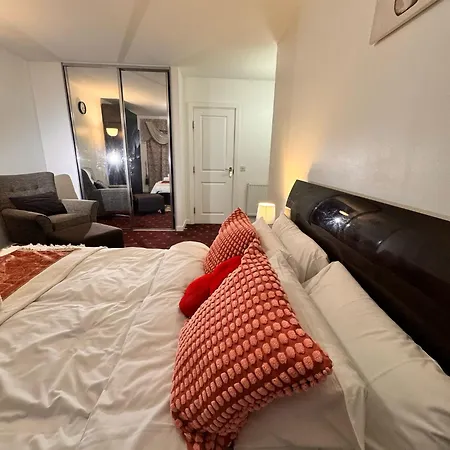 Luxury In Canary Wharf London