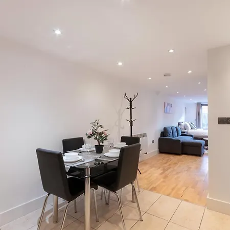Charming Flat In Kingston Kt2, London Apartment Kingston upon Thames (Greater London)