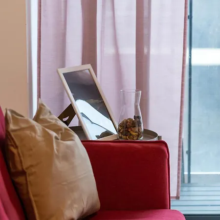 Livestay - Modern Two Bed In Stratford Apartment *