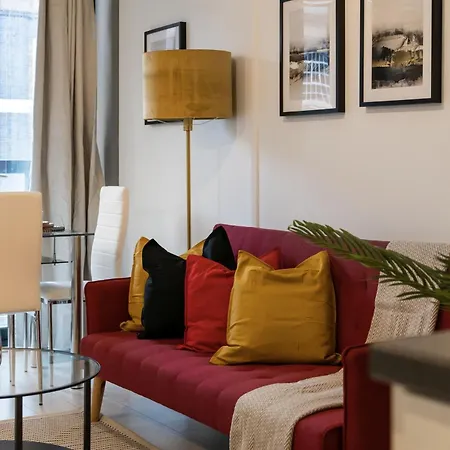 Livestay - Modern Two Bed In Stratford