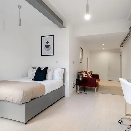 Livestay - Modern Two Bed In Stratford Apartment *