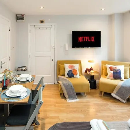 Apartment 5 Min Walk To Madame Tussauds - 5 Min Walk To Baker Street - 5 Min Walk To Marylebone Railway Station - 5 Min Walk To Regent Park -
