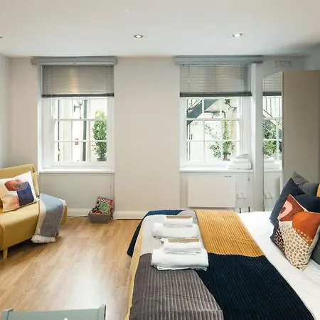 5 Min Walk To Madame Tussauds - 5 Min Walk To Baker Street - 5 Min Walk To Marylebone Railway Station - 5 Min Walk To Regent Park - Apartment *
