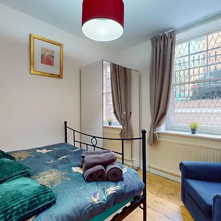 Apartment 2 Bedroom Flat In Marylebone *