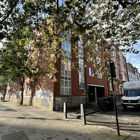 Apartment 2 Bedroom Flat In Marylebone *
