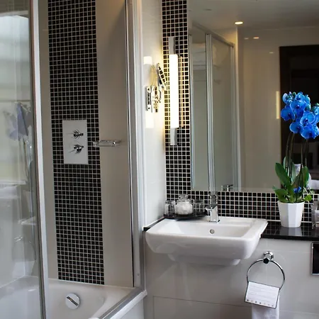 Rochester By Blue Orchid Hotel
