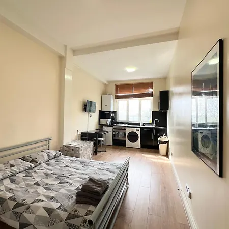 Apartment Comfy - Finchley Road London
