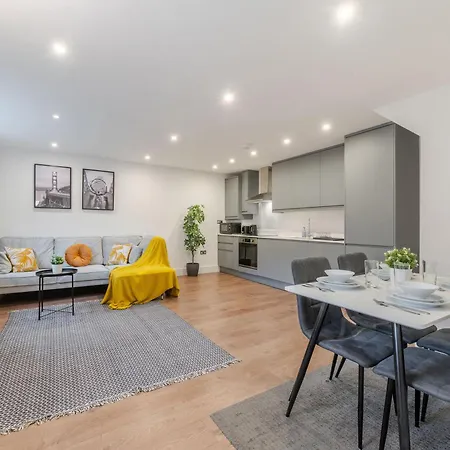 The Perfect London, With 2 Bedrooms 1 Bath - Battersea, Vauxhall And Nine Elms *