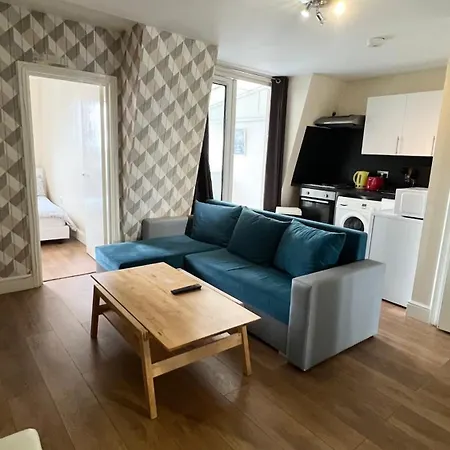 Apartment Comfy 2 Bedroom - Finchley Road,