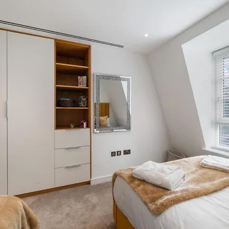 Marble Arch Penthouses With Skyline Views Apartment