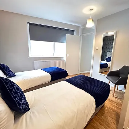 Holiday home Kensington 2 Bedroom House-big Living Area And Kitchen-harrods-national History Museum-hyde Park-near 2 Underground Lines *