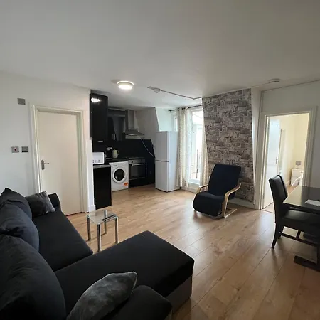 Apartment Comfy 2 Bedroom - Finchley Road, London