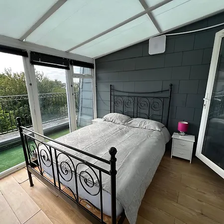 Comfy 2 Bedroom - Finchley Road, *