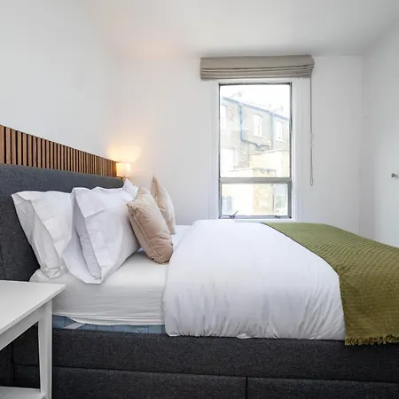 Apartment 3 Bedroom House In Notting Hill