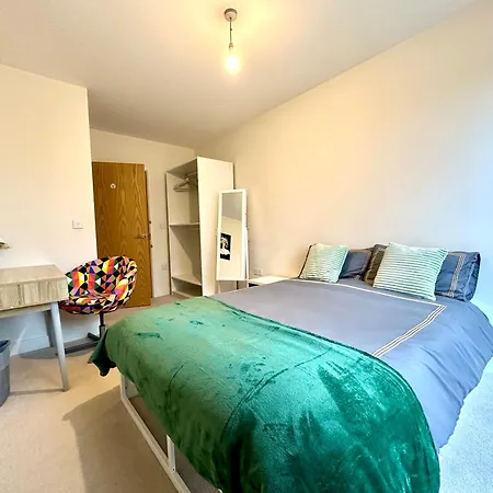 Homestay Peaceful Shared Flat 30mins London Edgware