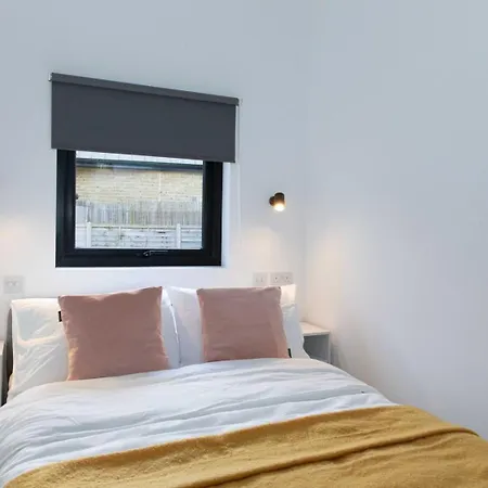 Elegant In Apartment *